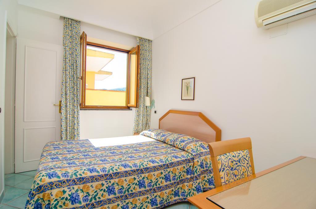 La Capannina - Hotel & Apartments Ischia Luaran gambar