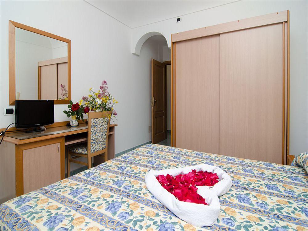 La Capannina - Hotel & Apartments Ischia Luaran gambar